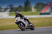 Advanced Group Silver_Grey Bikes